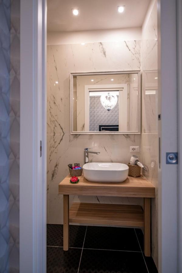 Sole Luxury Bed And Breakfast Napoli Esterno foto