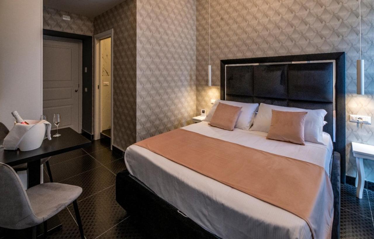 Sole Luxury Bed And Breakfast Napoli Esterno foto