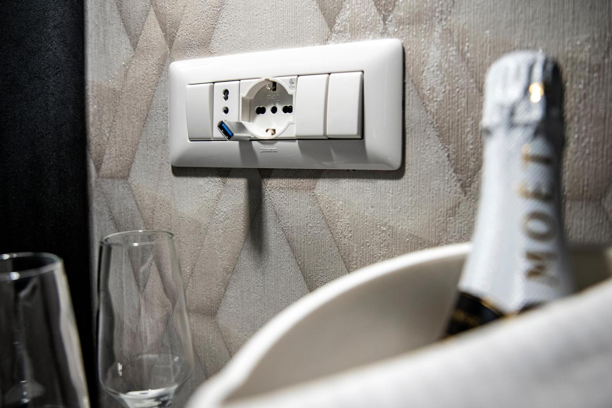 Sole Luxury Bed And Breakfast Napoli Esterno foto